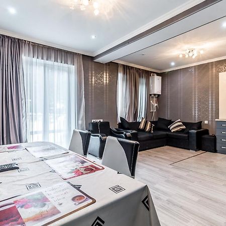 Borjomi Cozy Home エクステリア 写真